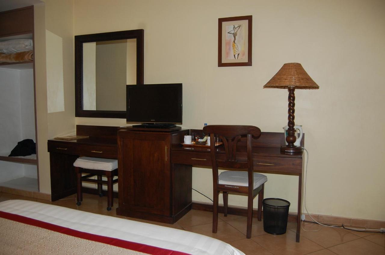 New Safari Hotel Arusha Buitenkant foto