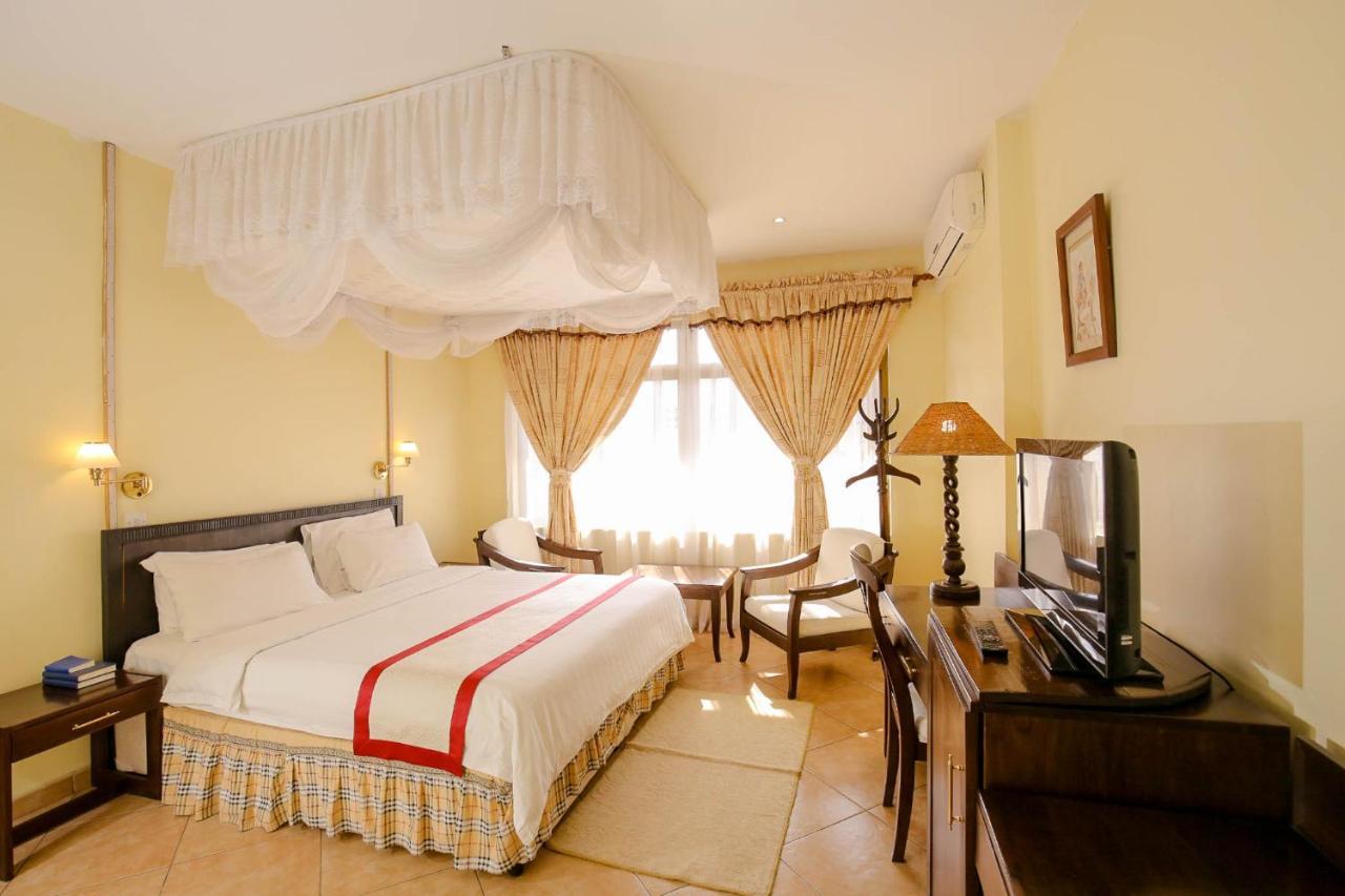 New Safari Hotel Arusha Buitenkant foto