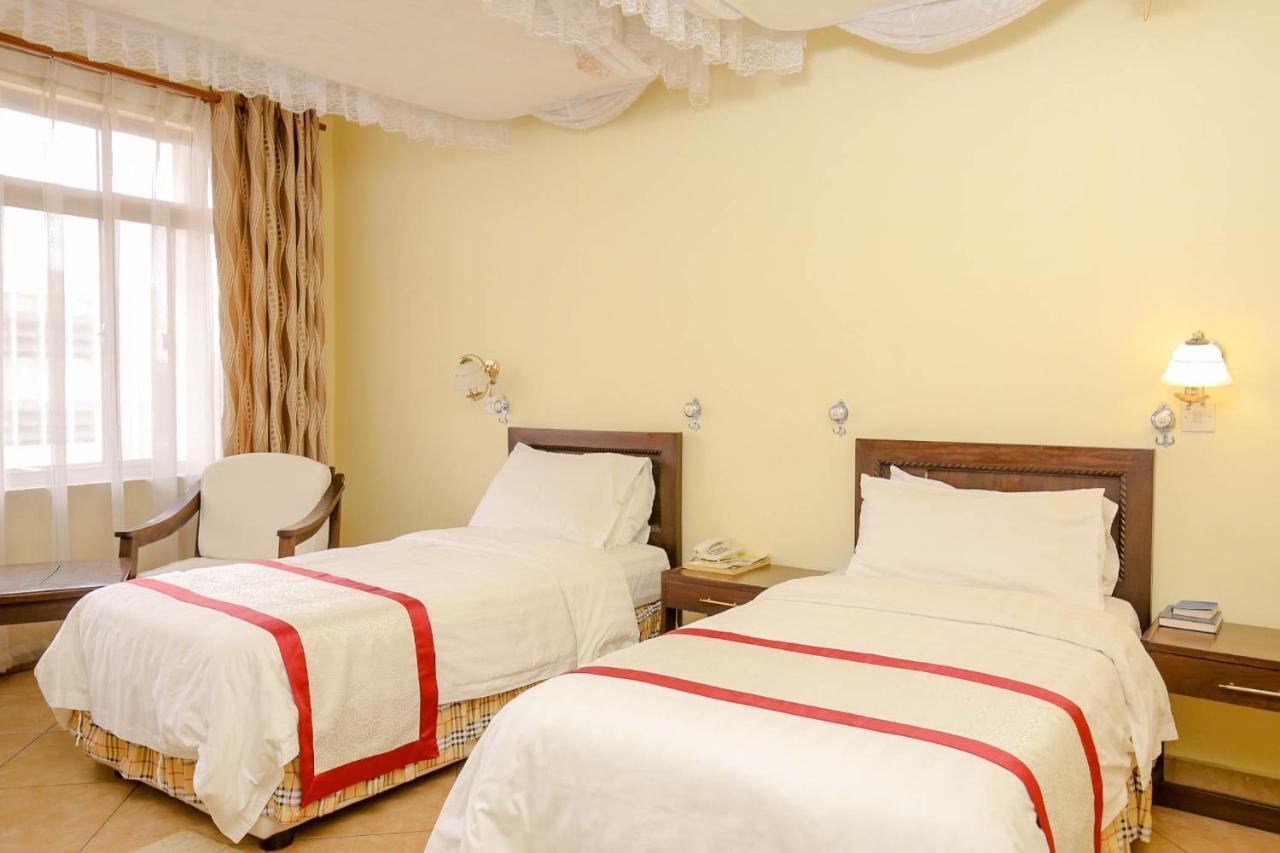 New Safari Hotel Arusha Buitenkant foto