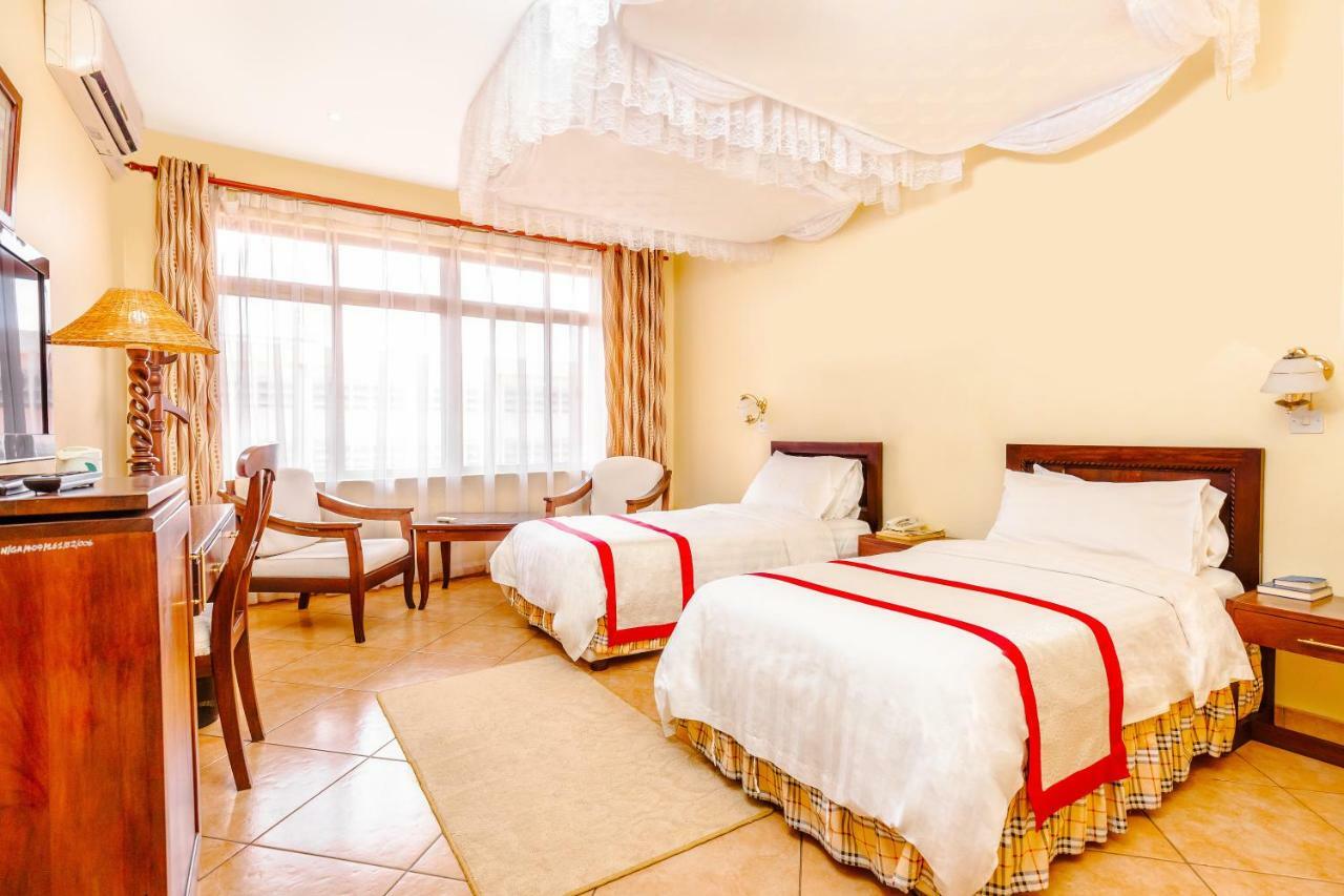 New Safari Hotel Arusha Buitenkant foto