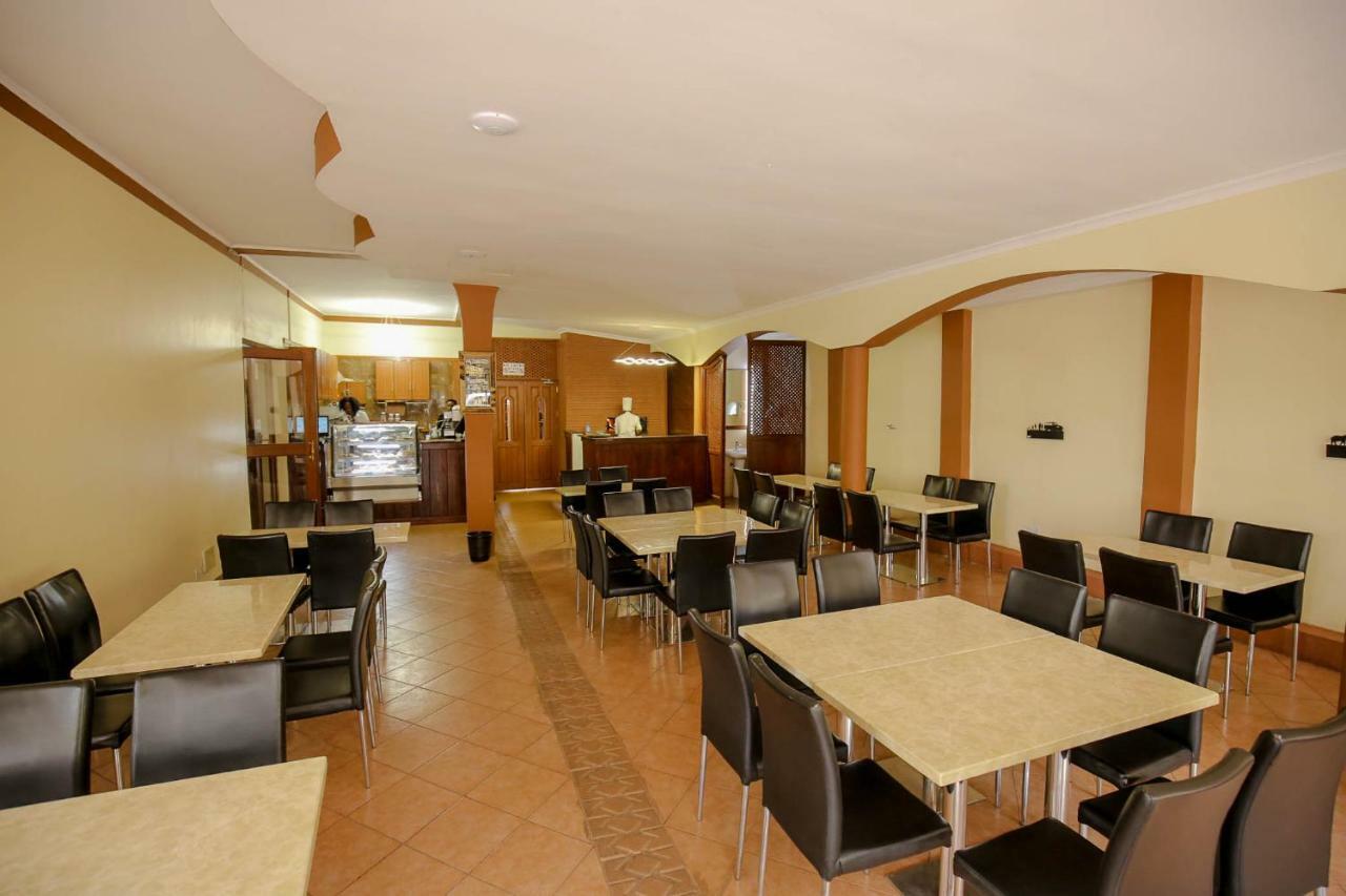 New Safari Hotel Arusha Buitenkant foto