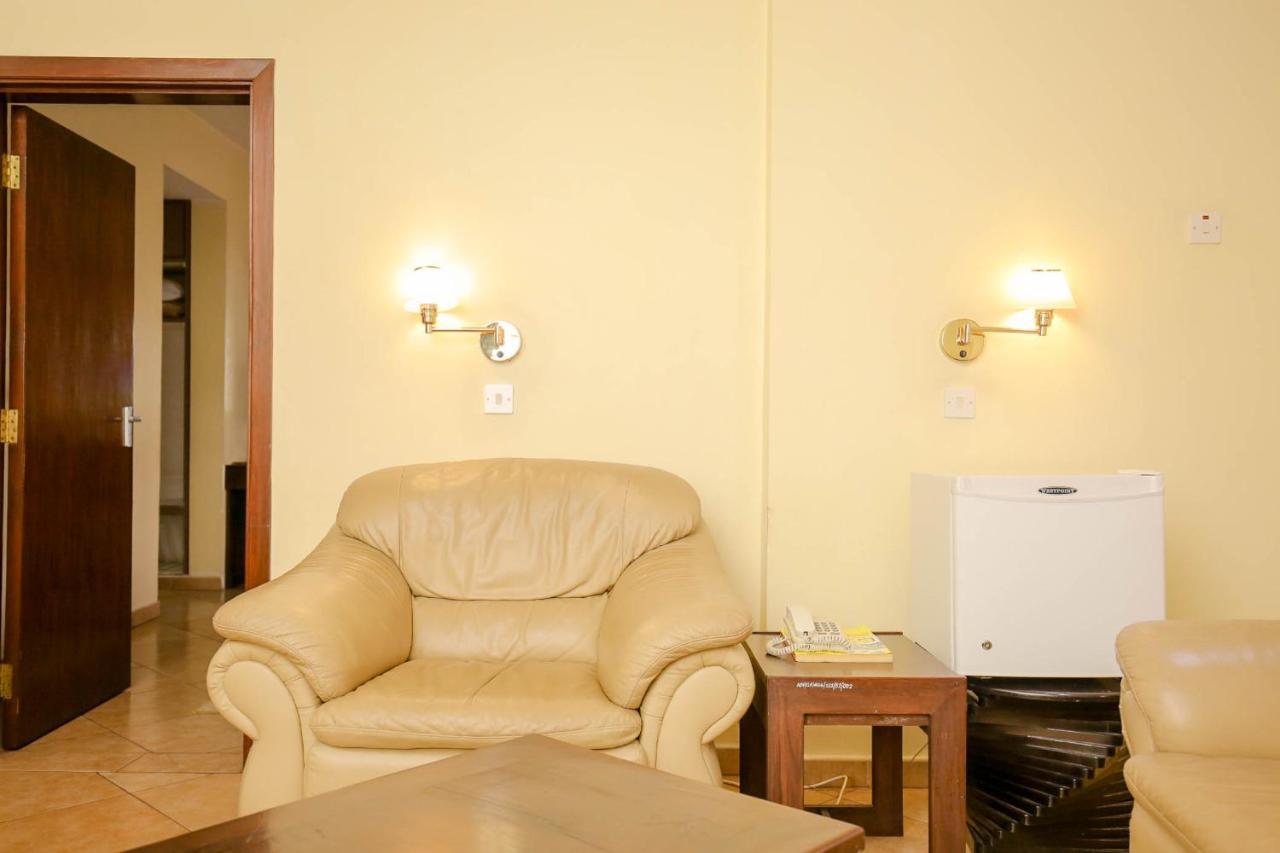 New Safari Hotel Arusha Buitenkant foto