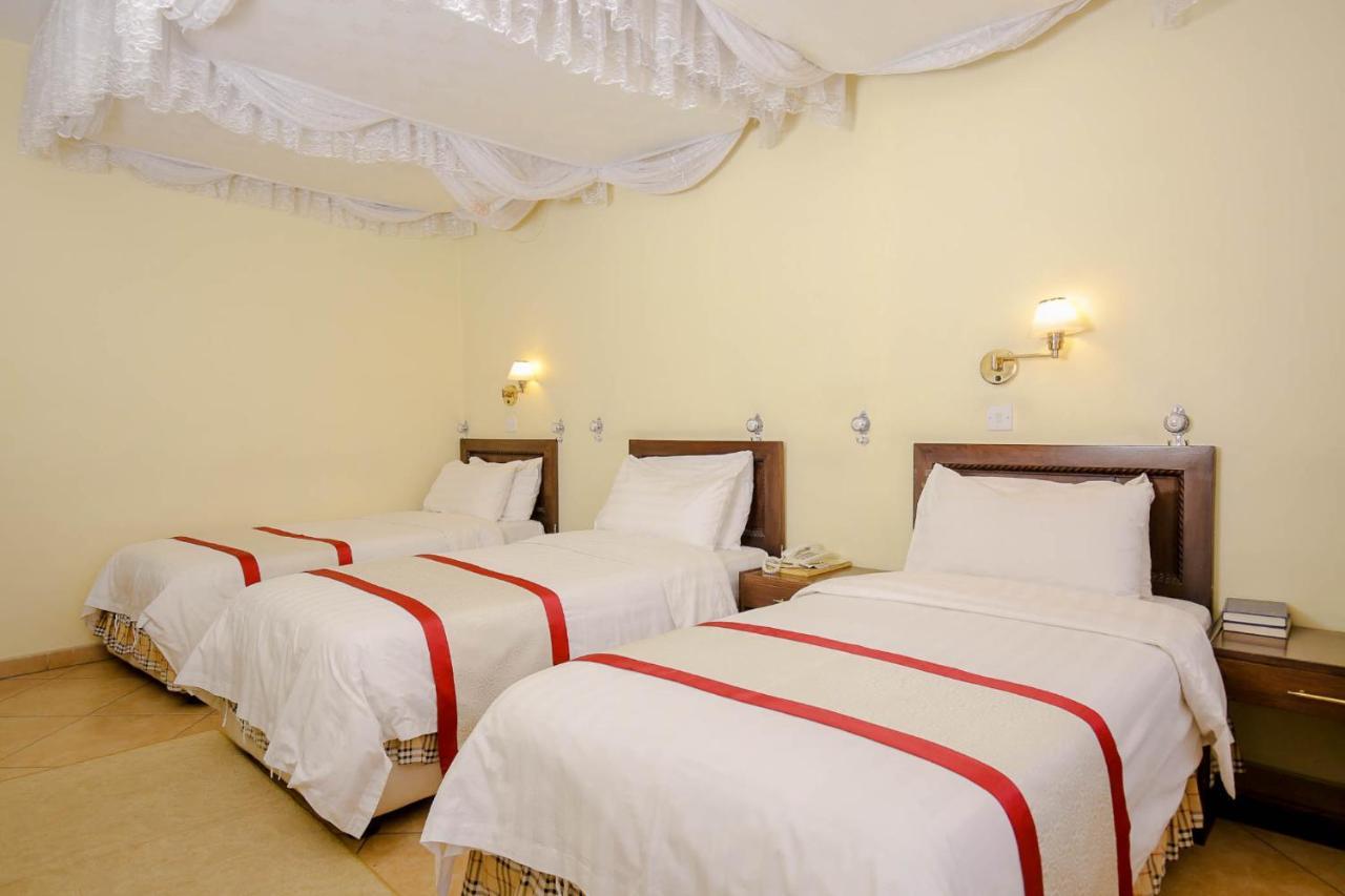 New Safari Hotel Arusha Buitenkant foto